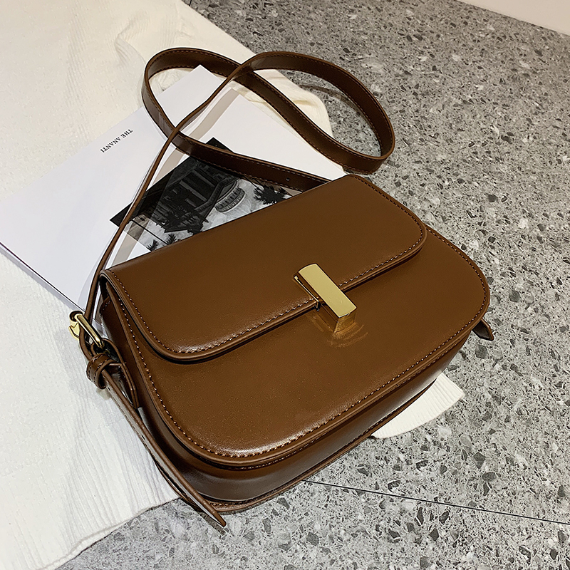 Trendy Women's 2025 Retro Crossbody Bag - Versatile Fashionable Shoulder Bag for Stylish Outfits Trendy Women's 2025 Retro Crossbody Bag - Versatile Fashionable Shoulder Bag for Stylish Outfits