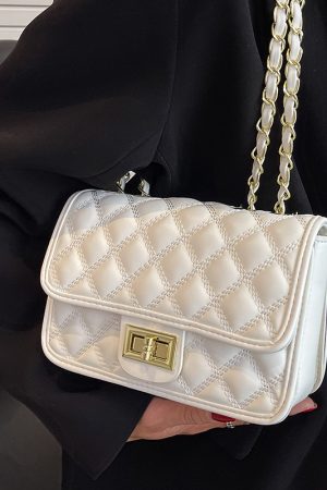 Trendy Women's Chain Shoulder Bag - Spring Summer 2025 Versatile High-End Small Square Bag for Fashion Forward Styles