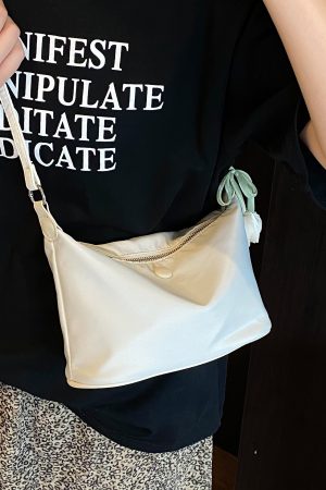 Trendy Women's Shoulder Crossbody Bags - Casual Versatile Underarm Fabric Bags for Everyday Commuting 2025