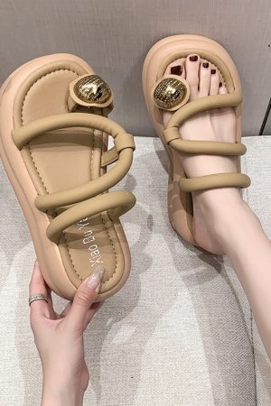 Trendy Women's Summer 2024 Thick-Soled Toe-Post Beach Sandals - Height-Increasing Slippers for a Chic Look