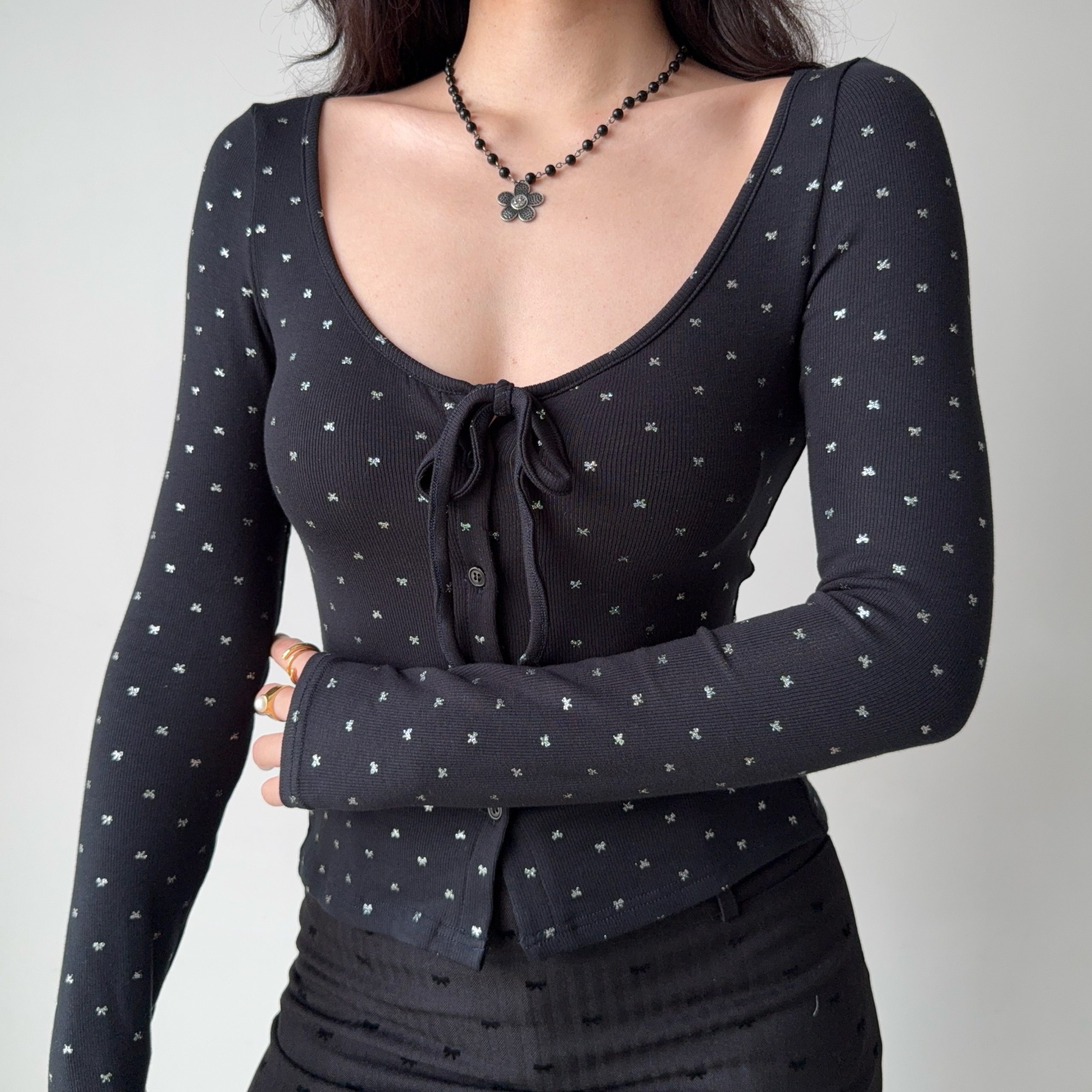 U-neck Tie Bow Rhinestone Long Sleeve Cardigan T-shirt in European American Style for Women - Trendy Y2K Fashion Top U-neck Tie Bow Rhinestone Long Sleeve Cardigan T-shirt in European American Style for Women - Trendy Y2K Fashion Top