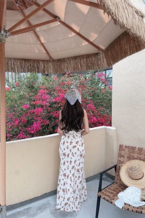 Ultra-High Waist Floral Camisole Dress with Tie-Waist and French Square Neck - Perfect for Vacation and Summer Style