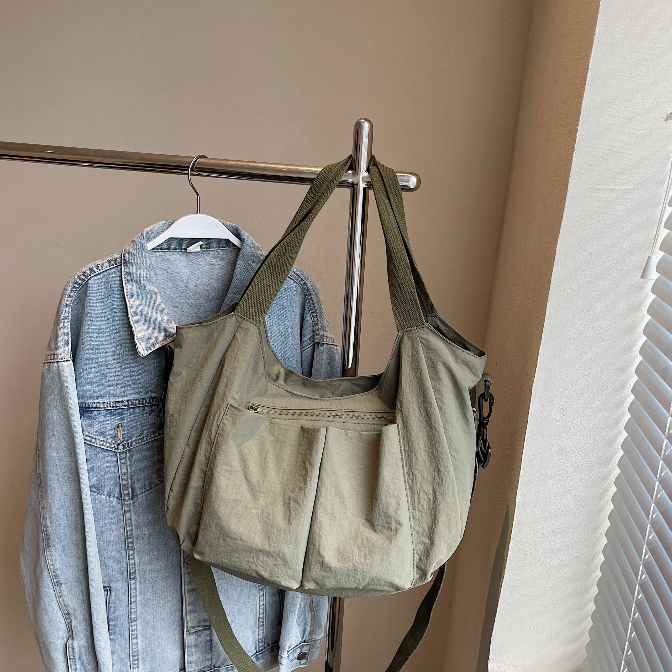 Ultra-Light Waterproof Nylon Shoulder Tote Bag - Large Capacity Commuter Handbag & Casual Travel Crossbody Bag Ultra-Light Waterproof Nylon Shoulder Tote Bag - Large Capacity Commuter Handbag & Casual Travel Crossbody Bag