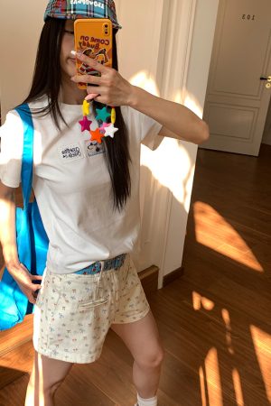 Unisex Fun Cat Patch Embroidery Short Sleeve T-Shirt - American Style Summer Versatile Basic Top for 90s and Y2K Fashion