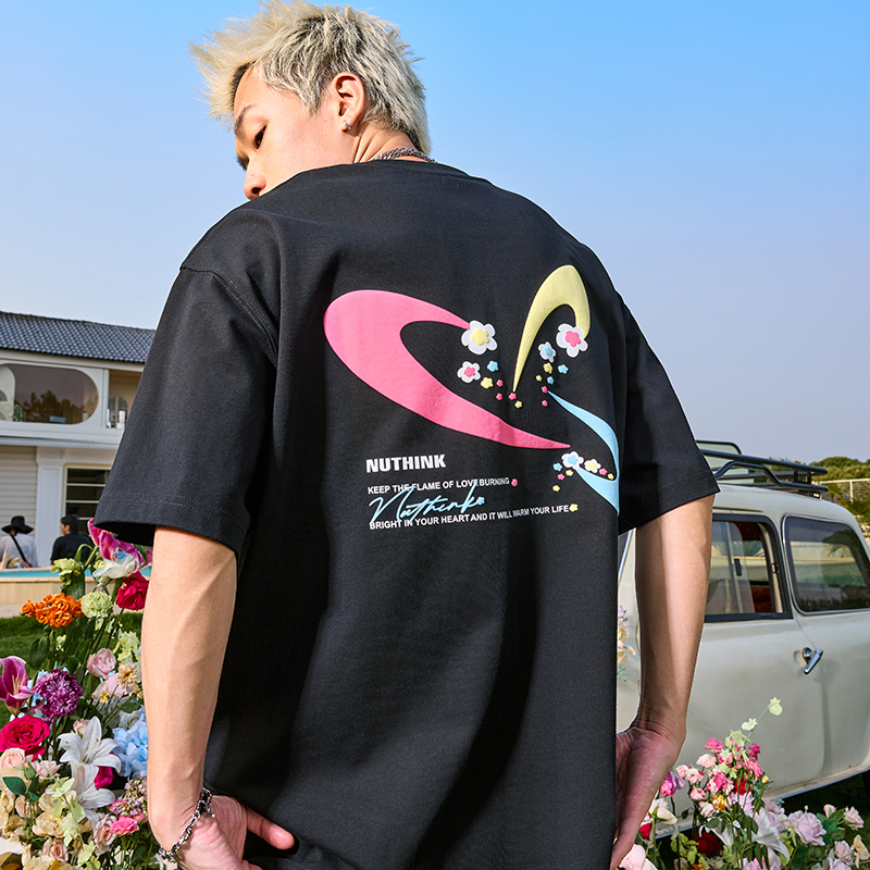 Unisex Heavyweight Dopamine Print Short-Sleeve T-Shirt for Couples - American Streetwear Summer 2025 Style Unisex Heavyweight Dopamine Print Short-Sleeve T-Shirt for Couples - American Streetwear Summer 2025 Style