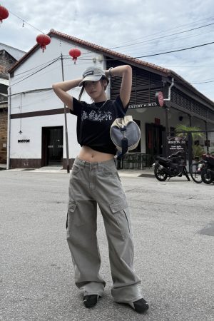 Unisex High Street Multi-Pocket Cargo Pants - Loose Fit, Curved Knife Design, Casual Washed Long Pants for 90s Y2K Style