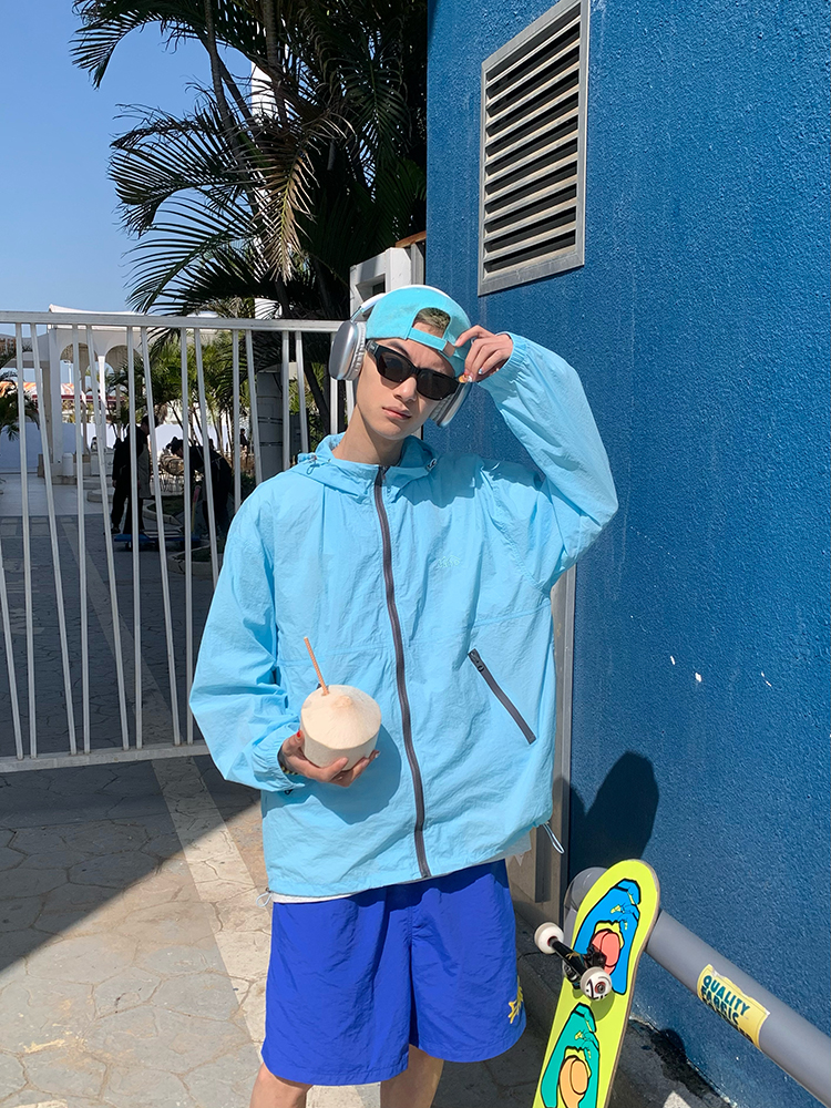 Unisex Outdoor Functional Hooded Quick-Dry Jacket - UPF50+ Sun Protection Cycling Windbreaker for Spring & Summer Adventures Unisex Outdoor Functional Hooded Quick-Dry Jacket - UPF50+ Sun Protection Cycling Windbreaker for Spring & Summer Adventures