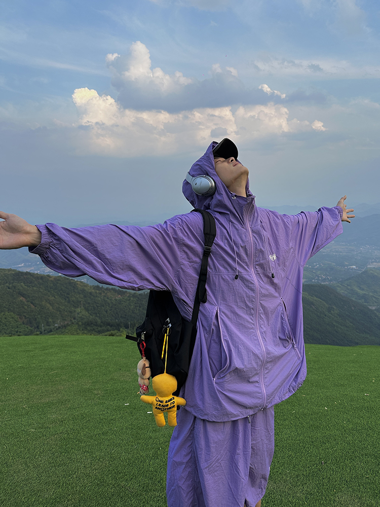 Unisex Outdoor Functional Hooded Quick-Dry Jacket - UPF50+ Sun Protection Cycling Windbreaker for Spring & Summer Adventures Unisex Outdoor Functional Hooded Quick-Dry Jacket - UPF50+ Sun Protection Cycling Windbreaker for Spring & Summer Adventures