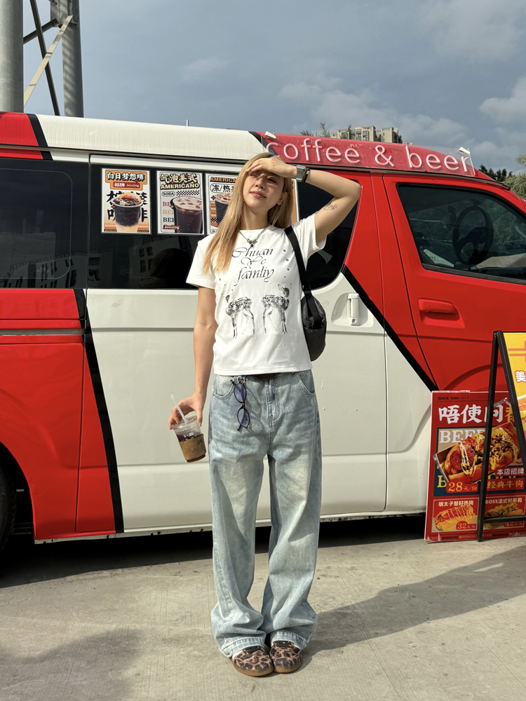 Unisex Retro Washed Distressed Straight Loose Denim Pants - Street Style Wide-Leg Ripped Casual Long Jeans Unisex Retro Washed Distressed Straight Loose Denim Pants - Street Style Wide-Leg Ripped Casual Long Jeans