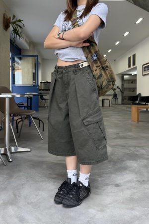 Unisex Vintage Distressed Work Shorts - American Style, Adjustable, Multi-Pocket, Summer Essential, 90s Inspired Fashion