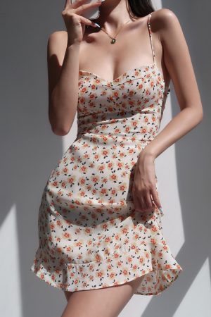 V-Neck Floral Spaghetti Strap Dress - French Style Slim Fit High-Waisted Short Vacation Dress for Fresh Girl Aesthetic