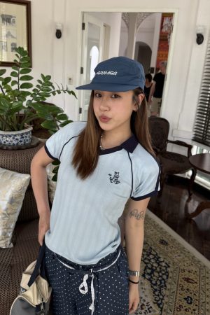 V-Neck Knitted Polo Collar Raglan T-Shirt Top for Women - Summer Casual Street Style, Cool and Comfortable for Hot Girls