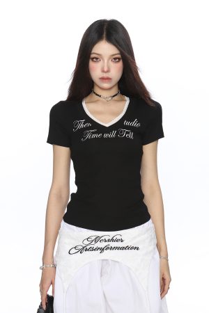 V-neck Lace-Trimmed Letter Short-Sleeve Cropped T-Shirt for Women - Summer Slim-Fit American Style 90s Trendy Top