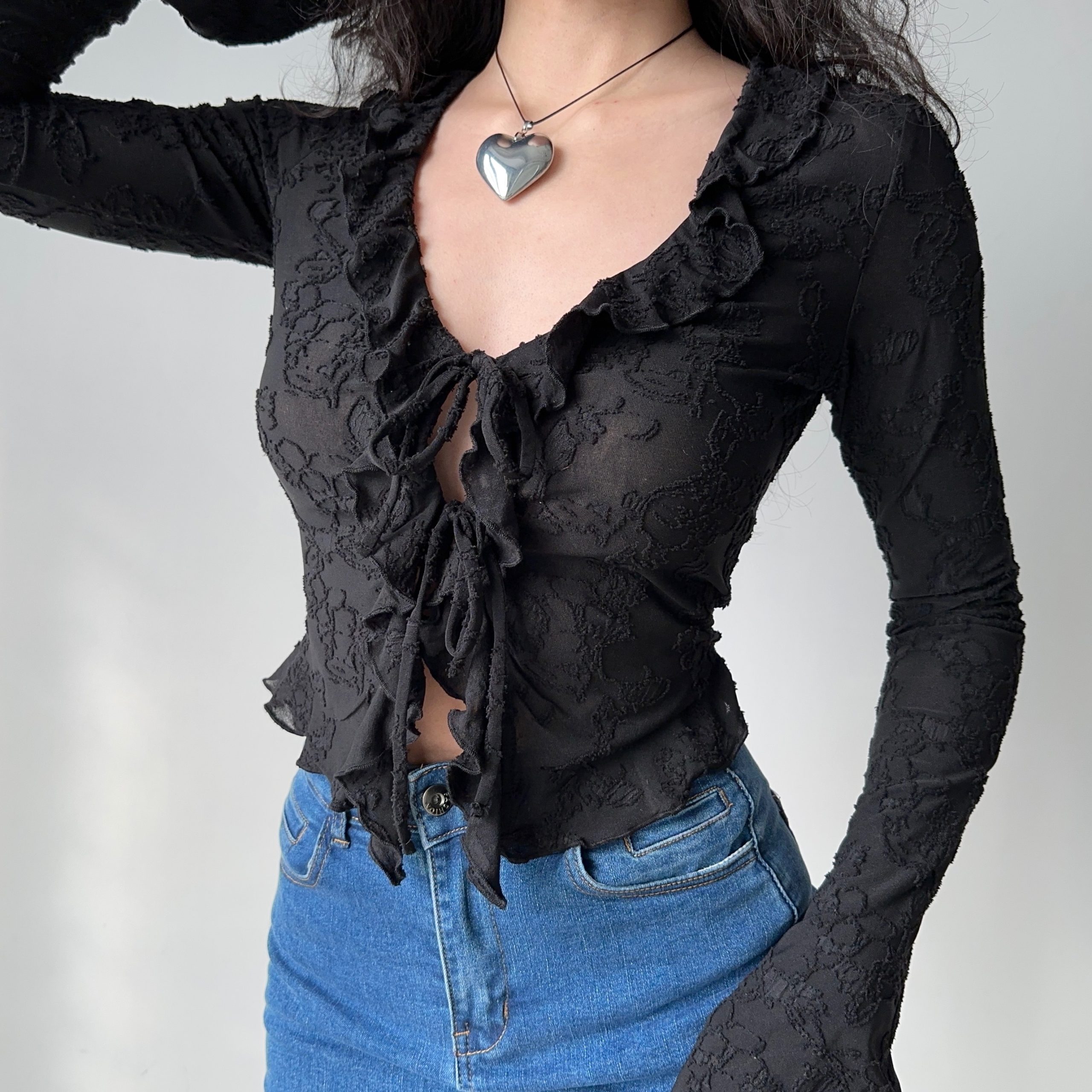 V-neck Ruffled Lace Tie Shirt for Women - Slim Fit Long Sleeve Cardigan - European American Style - Y2K Fashion Top V-neck Ruffled Lace Tie Shirt for Women - Slim Fit Long Sleeve Cardigan - European American Style - Y2K Fashion Top