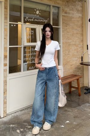 V-Neck Short Sleeve T-Shirt for Women - American Vintage Slim Fit Top - 2025 Summer Essential - Casual 90s Style Base Layer