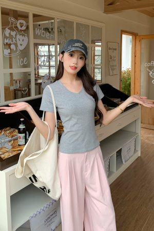 V-Neck Short Sleeve T-Shirt for Women - American Vintage Slim Fit Top - 2025 Summer Essential - Casual 90s Style Base Layer