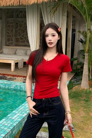 V-Neck Short Sleeve T-Shirt for Women - American Vintage Slim Fit Top - 2025 Summer Essential - Casual 90s Style Base Layer