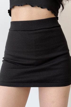Versatile Knitted Bodycon Short Skirt with Anti-Exposure Safety Pants â€“ European and American Style Women's Fashion