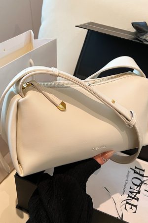 Versatile Korean Minimalist High-End Shoulder Bag for Women - 2025 Spring/Summer Crossbody Commuting Collection