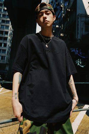 Vintage American Streetwear Letter Embroidery Short Sleeve T-Shirt - Heavyweight Loose Fit Unisex Summer 2025 Fashion Essential