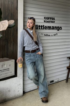 Vintage American Washed Micro-Flare Workwear Jeans for Men and Women - Loose Fit Embroidered Casual Pants, 90s Inspired Fashion