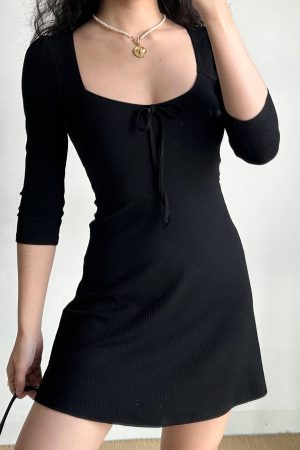 Vintage Bow U-Neck Three-Quarter Sleeve Black Dress - Women's A-Line Style for Early Autumn, Perfect for Y2K and Retro Fashion Lovers