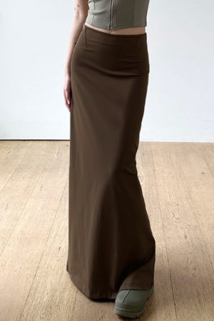 Vintage Brown Straight Long Skirt for Women with Back Slit, Low Waist Design, Retro Style, Perfect for 90s and Y2K Fashion