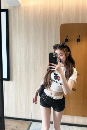 Vintage Cute Dog Print Short White T-Shirt for Women - American-Style Slim Fit Summer Top, Spicy Girl Vibe