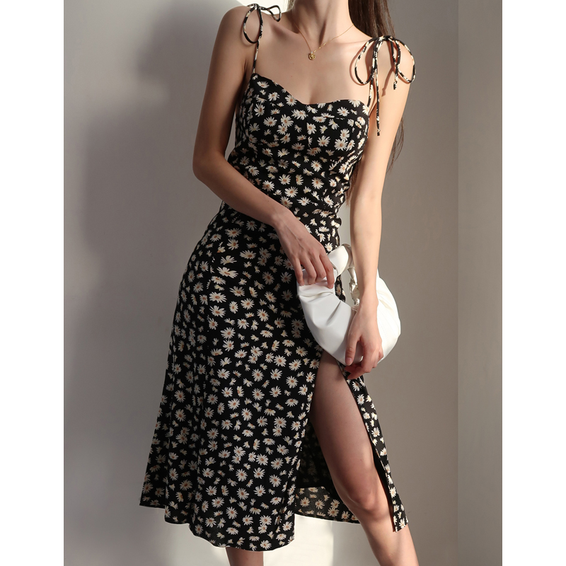 Vintage Dark Blue Spaghetti Strap Slim-Fit Split Dress with Small Daisy Print - Knee-Length European and American Style Vintage Dark Blue Spaghetti Strap Slim-Fit Split Dress with Small Daisy Print - Knee-Length European and American Style