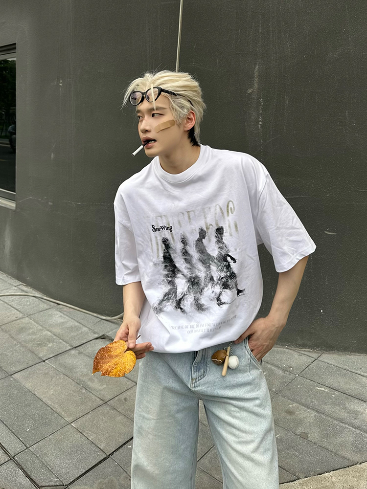 Vintage Distressed Blurry Portrait Print Short Sleeve Unisex Casual Streetwear T-Shirt for Summer, Retro 90s Style Vintage Distressed Blurry Portrait Print Short Sleeve Unisex Casual Streetwear T-Shirt for Summer, Retro 90s Style