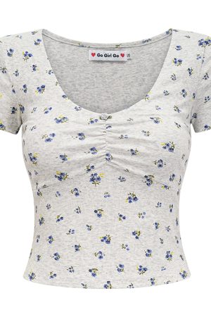 Vintage Floral Big U-Neck Short Sleeve T-Shirt for Women - DIY 90s Summer Slim Fit Top with High Waist Style