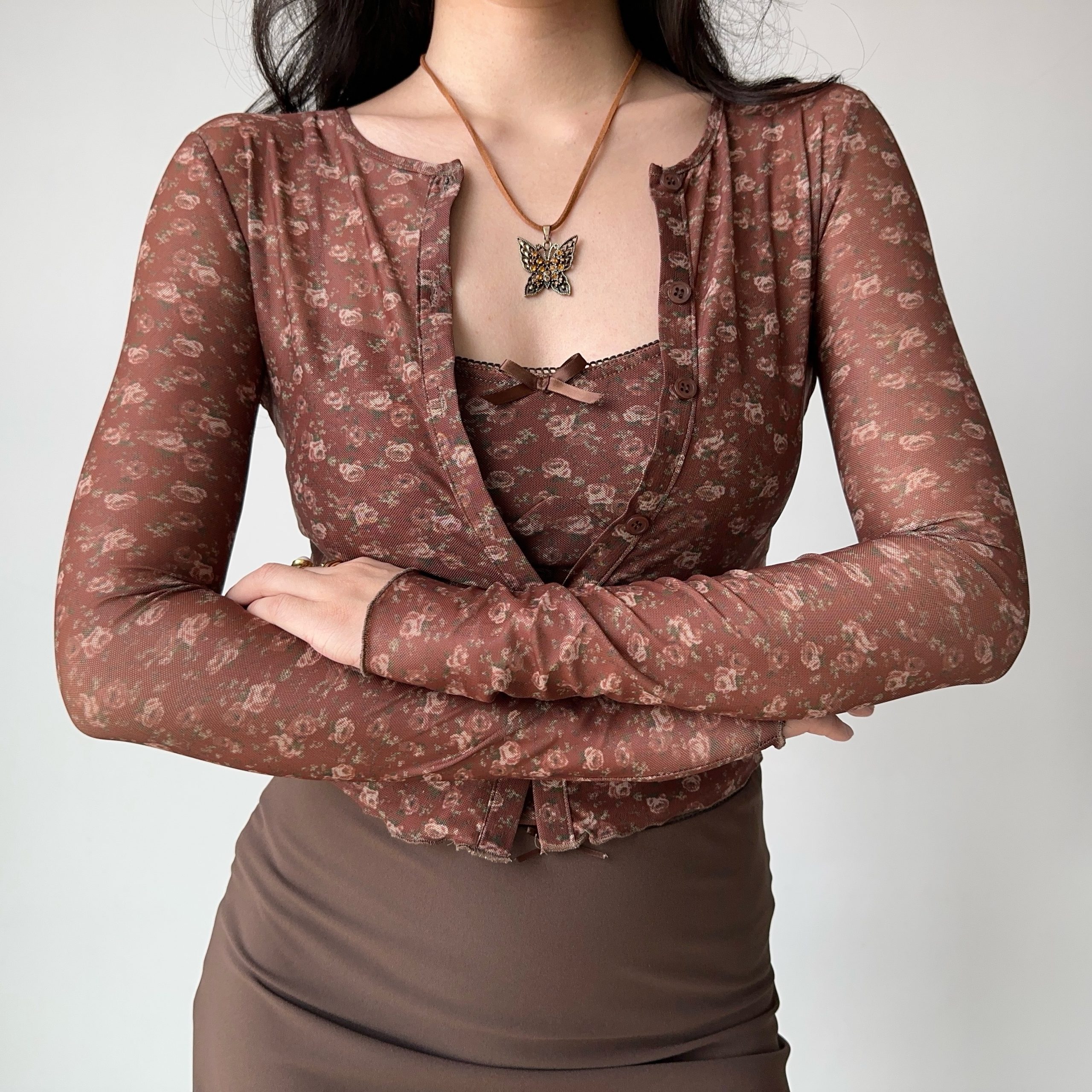 Vintage Floral Camisole Cardigan Two-Piece Set - Women's Slim Fit Crop Top and Cardigan - Trendy Hot Girl Outfit for Y2K Style Vintage Floral Camisole Cardigan Two-Piece Set - Women's Slim Fit Crop Top and Cardigan - Trendy Hot Girl Outfit for Y2K Style