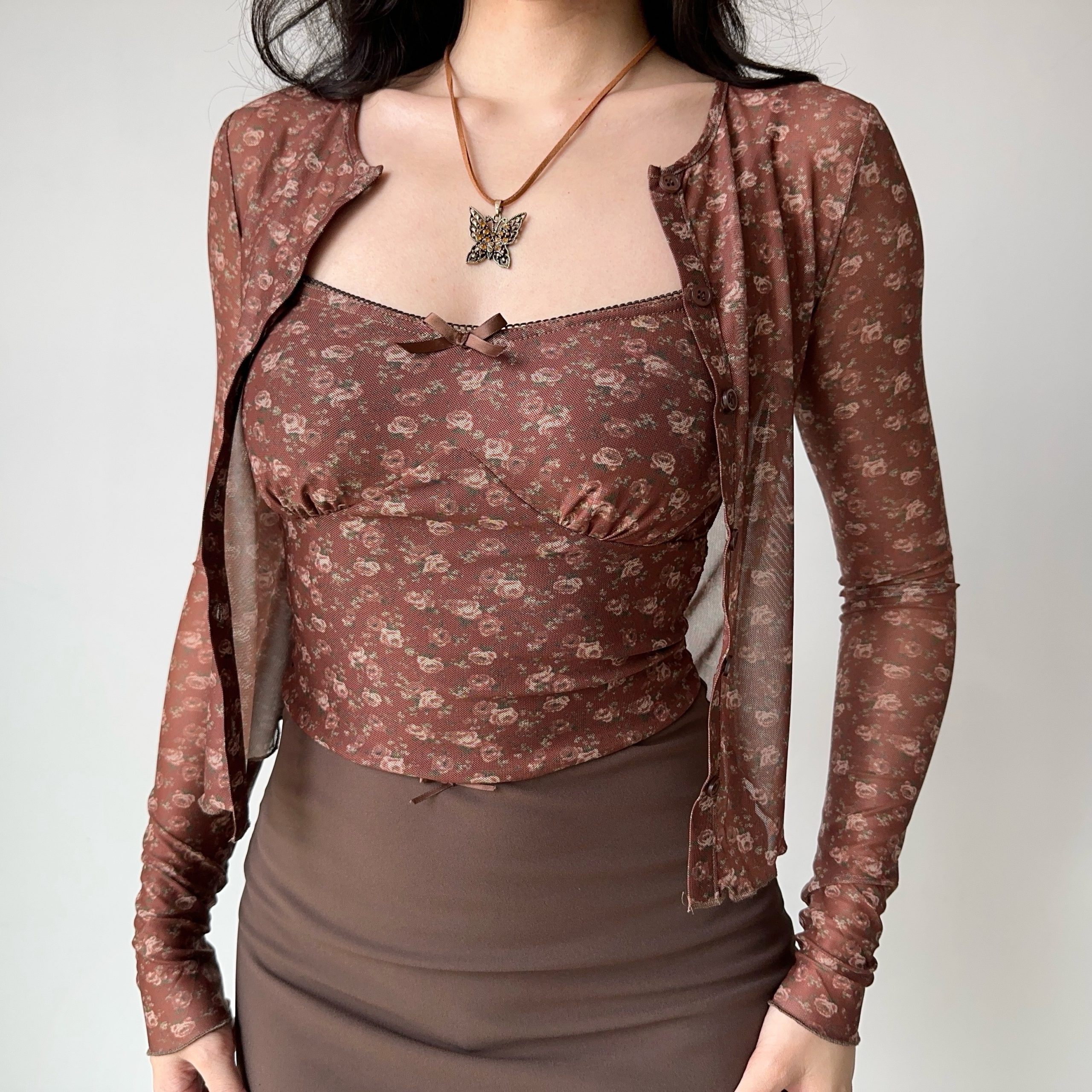 Vintage Floral Camisole Cardigan Two-Piece Set - Women's Slim Fit Crop Top and Cardigan - Trendy Hot Girl Outfit for Y2K Style Vintage Floral Camisole Cardigan Two-Piece Set - Women's Slim Fit Crop Top and Cardigan - Trendy Hot Girl Outfit for Y2K Style