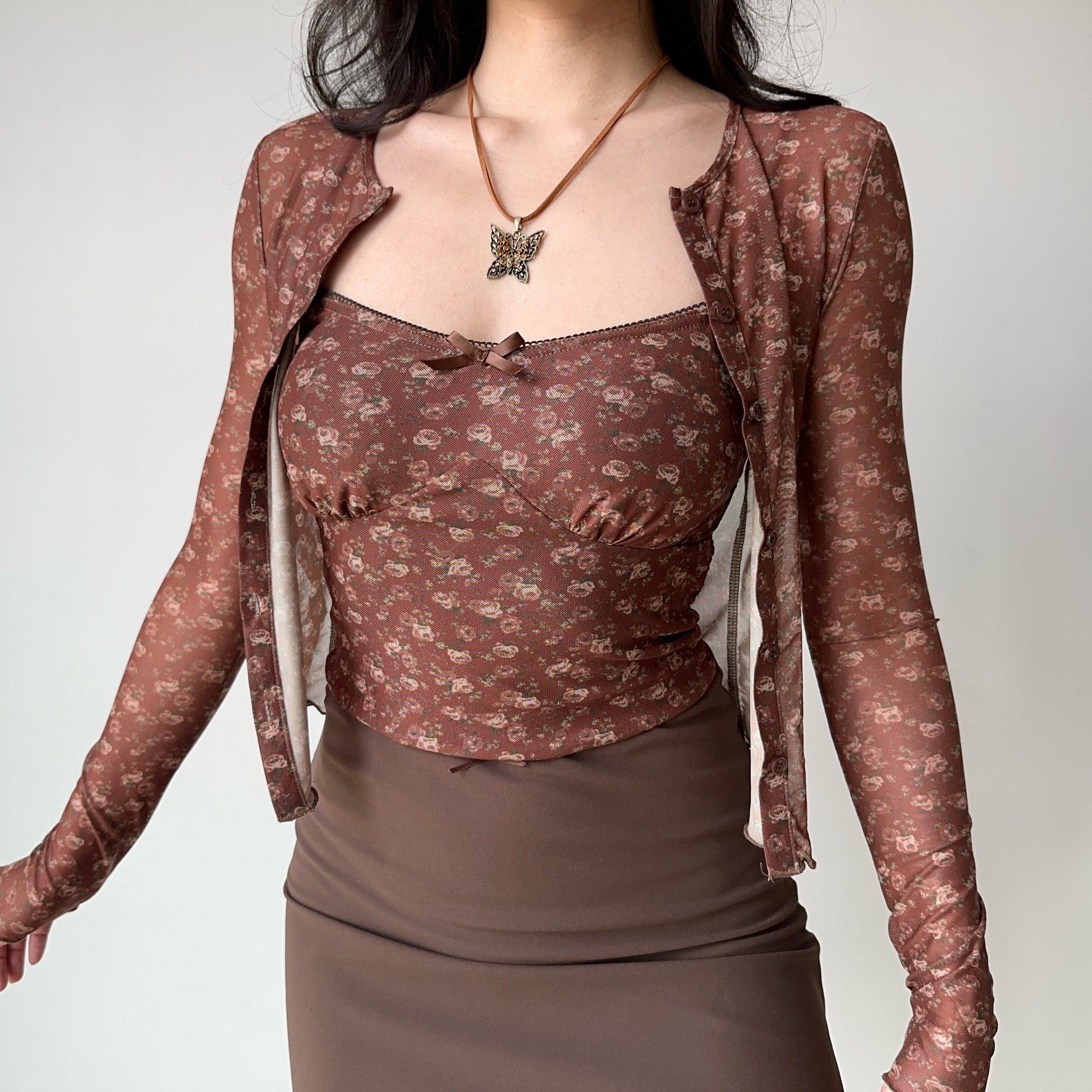 Vintage Floral Camisole Cardigan Two-Piece Set - Women's Slim Fit Crop Top and Cardigan - Trendy Hot Girl Outfit for Y2K Style Vintage Floral Camisole Cardigan Two-Piece Set - Women's Slim Fit Crop Top and Cardigan - Trendy Hot Girl Outfit for Y2K Style