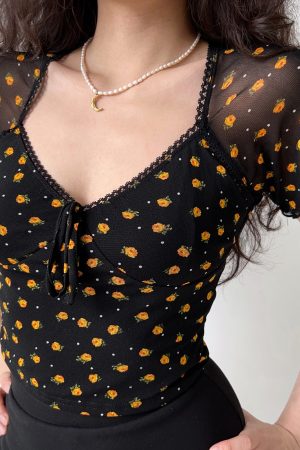 Vintage Floral Mesh V-Neck Short Sleeve Black T-Shirt for Women â€“ Slim Fit 90s Inspired Self-Made Style Top