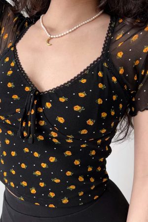 Vintage Floral Mesh V-Neck Short Sleeve Black T-Shirt for Women â€“ Slim Fit 90s Inspired Self-Made Style Top