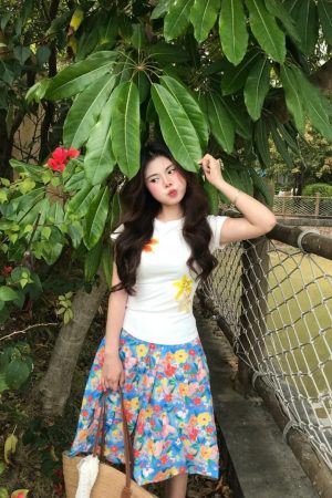 Vintage Floral Print Shoulder T-Shirt for Women - Spicy American Style, Slim Fit, Flattering Elastic Short Sleeves for Summer