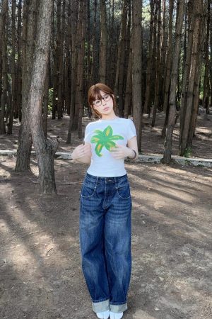 Vintage Floral Short-Sleeve T-Shirt for Women - American Style, Slim Fit, Slightly Stretchy, Summer Essential in White