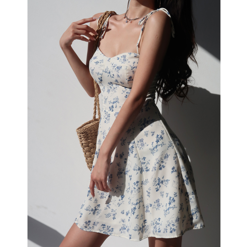 Vintage Floral Spaghetti Strap Dress - V-Neck Wrap Design, Slim Fit Waist, Short Summer Vacation Dress for Girls Vintage Floral Spaghetti Strap Dress - V-Neck Wrap Design, Slim Fit Waist, Short Summer Vacation Dress for Girls