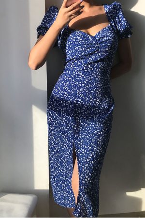 Vintage French Floral Cottage Dress with Square Neck, Pleated Design, Puff Sleeves, and Side Slit - Perfect for Y2K and 90s Style