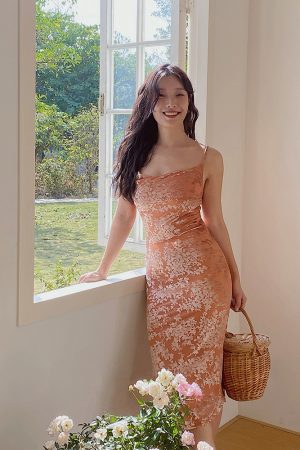 Vintage French Floral Spaghetti Strap Dress - Waist-Cinching, Slimming Velvet Mid-Length Dress for Y2K and 90s Inspired Style