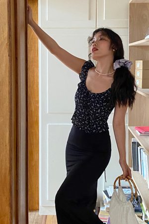 Vintage French Floral Tank Top for Women - Slim-Fit, Ruffled Design, Waist-Cinching, Y2K Style