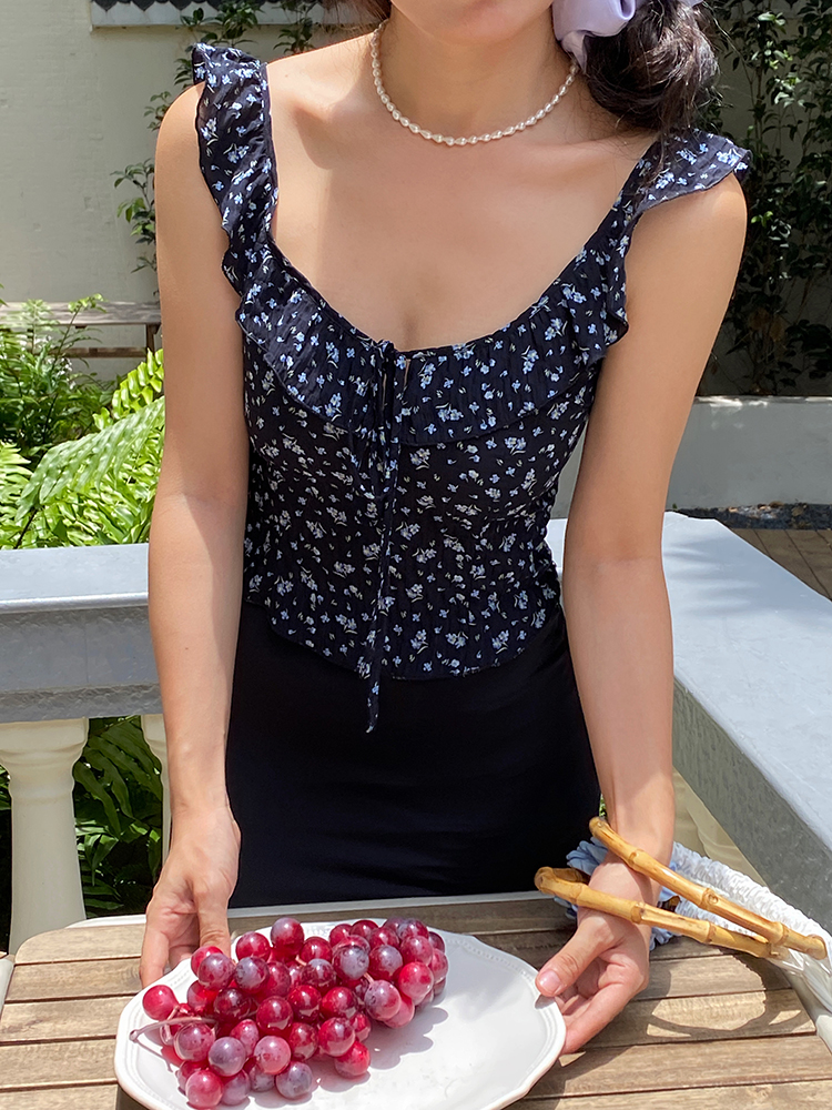 Vintage French Floral Tank Top for Women - Slim-Fit, Ruffled Design, Waist-Cinching, Y2K Style Vintage French Floral Tank Top for Women - Slim-Fit, Ruffled Design, Waist-Cinching, Y2K Style