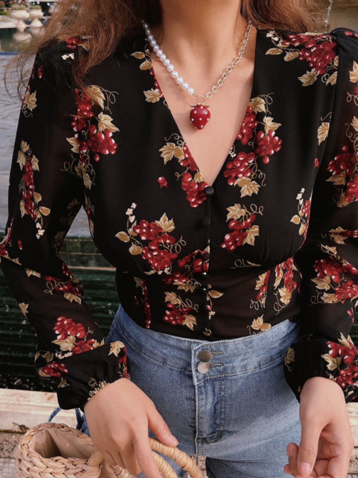 Vintage French Grape Print V-Neck Puff Sleeve Oversized Slimming Shirt Top - DIY 90s Inspired Fashion Vintage French Grape Print V-Neck Puff Sleeve Oversized Slimming Shirt Top - DIY 90s Inspired Fashion