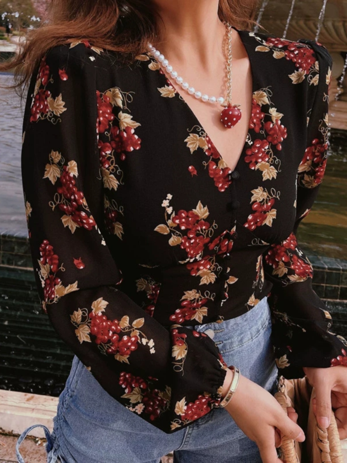 Vintage French Grape Print V-Neck Puff Sleeve Oversized Slimming Shirt Top - DIY 90s Inspired Fashion Vintage French Grape Print V-Neck Puff Sleeve Oversized Slimming Shirt Top - DIY 90s Inspired Fashion