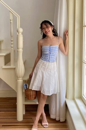 Vintage French Plaid Camisole Dress with Waist-Cinching Short Skirt - Chic Summer Style for a Feminine Look