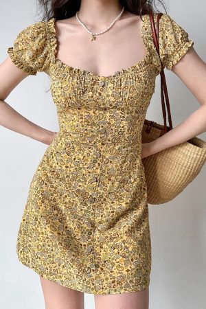 Vintage French Puff Sleeve Floral Dress for Women - A-Line Short Skirt, Square Neck, Perfect for Y2K and Retro Style