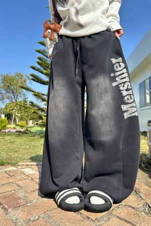Vintage Gradient Distressed Letter Wide-Leg Curved Blade Sweatpants for Men and Women - Unisex Loose Casual Floor-Length Pants