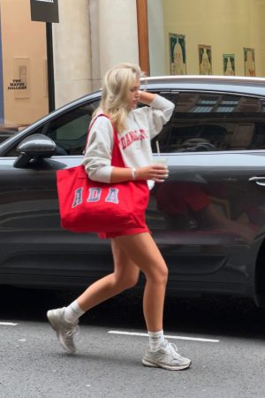 Vintage Gray Letter Print Loose Round Neck Sweatshirt for Women - Trendy High Street Casual Autumn Top