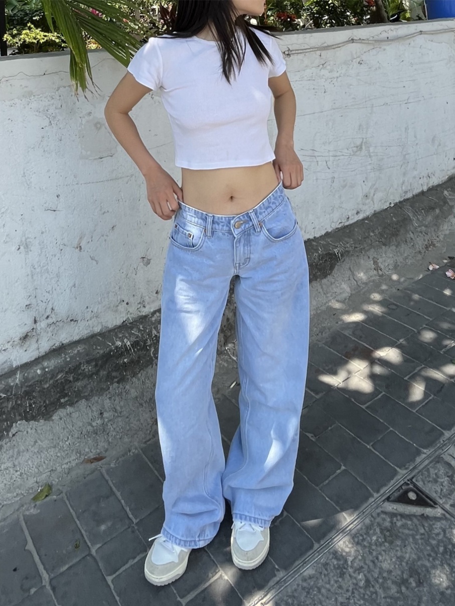 Vintage High-Quality Retro High-Rise Straight Loose-Fit Slimming Washed Denim Jeans for Women - Classic 90s Style Vintage High-Quality Retro High-Rise Straight Loose-Fit Slimming Washed Denim Jeans for Women - Classic 90s Style